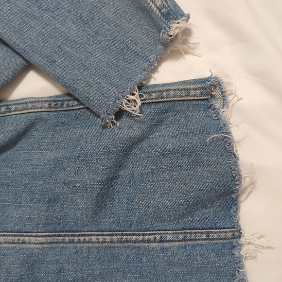 Old Navy MODIFIED Raw Hem Denim Trucker Jacket, Color Blue Size M - Picture 11 of 15